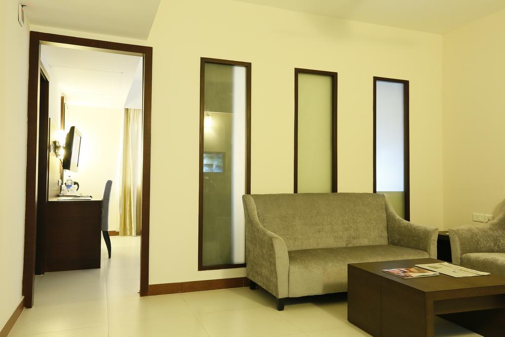 月光摄政酒店 Thodupuzha 外观 照片